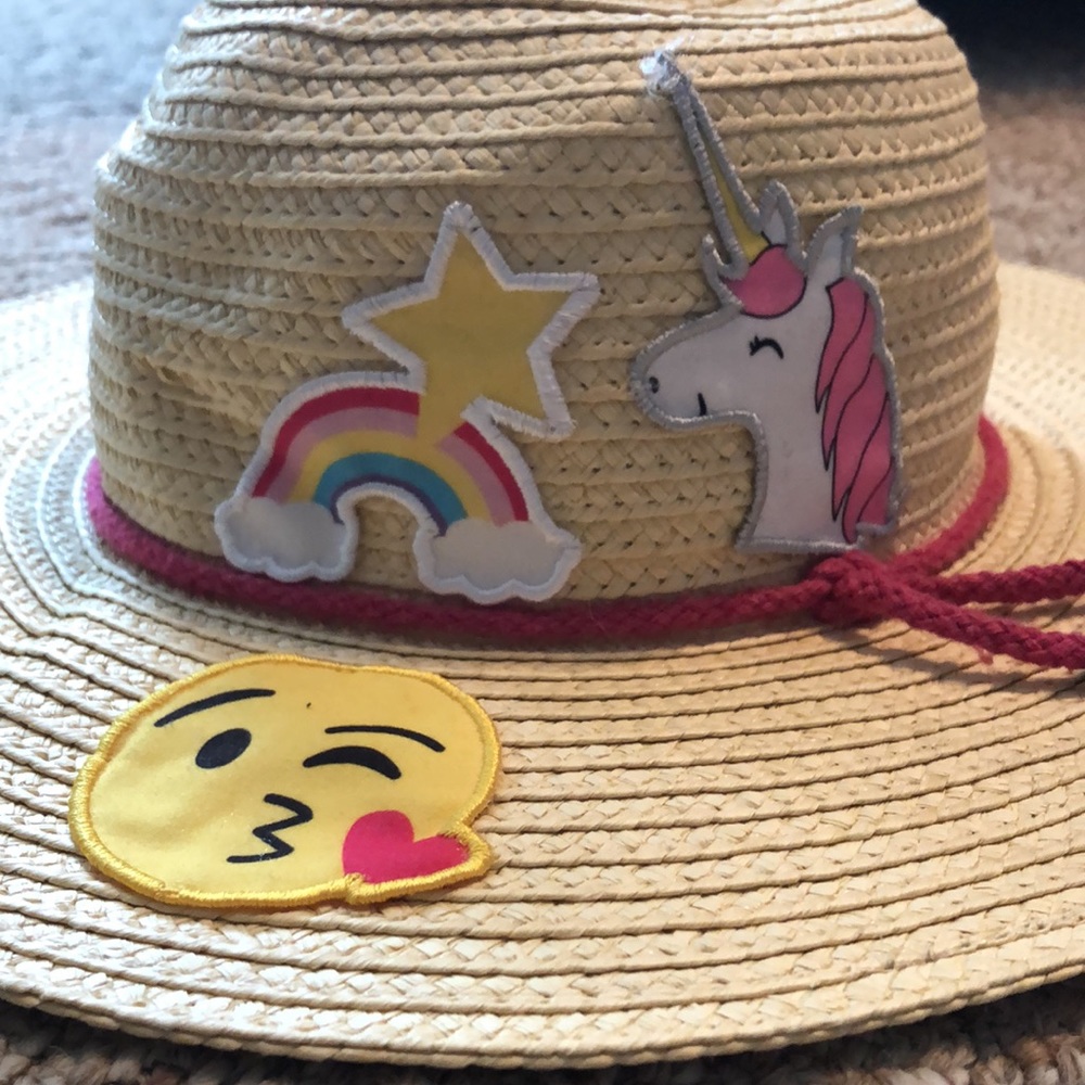 Girls hat - Picture 2 of 6